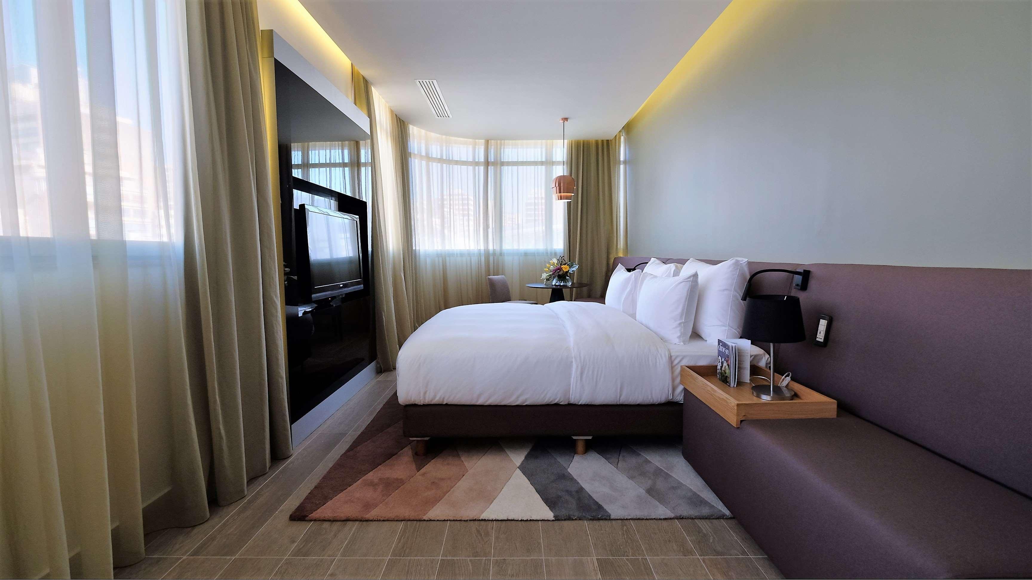 Radisson Blu Hotel, Beirut Verdun Extérieur photo Deluxe Room