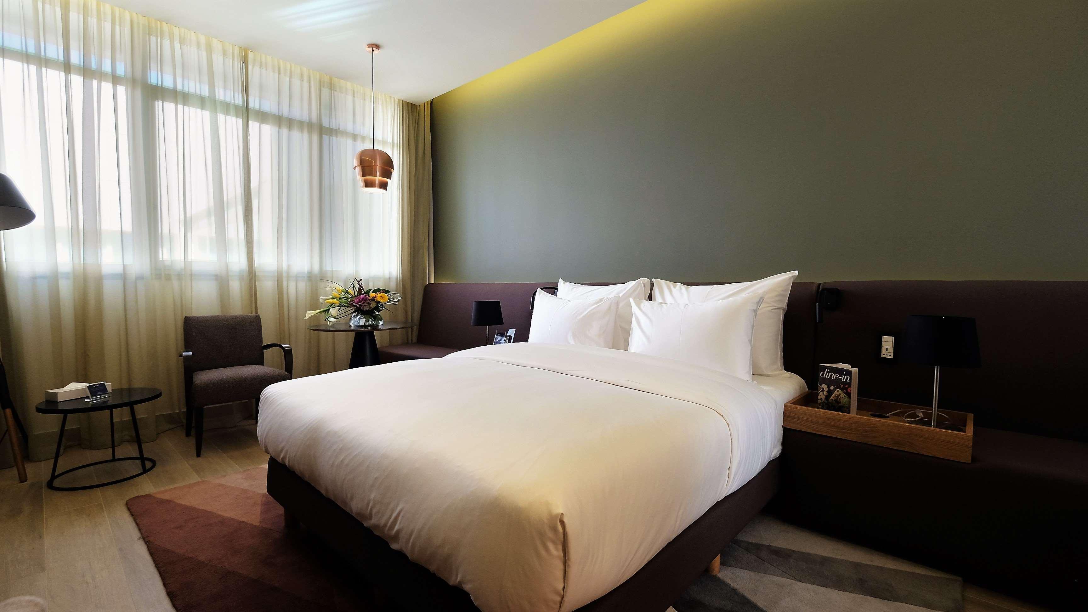 Radisson Blu Hotel, Beirut Verdun Extérieur photo Deluxe Room